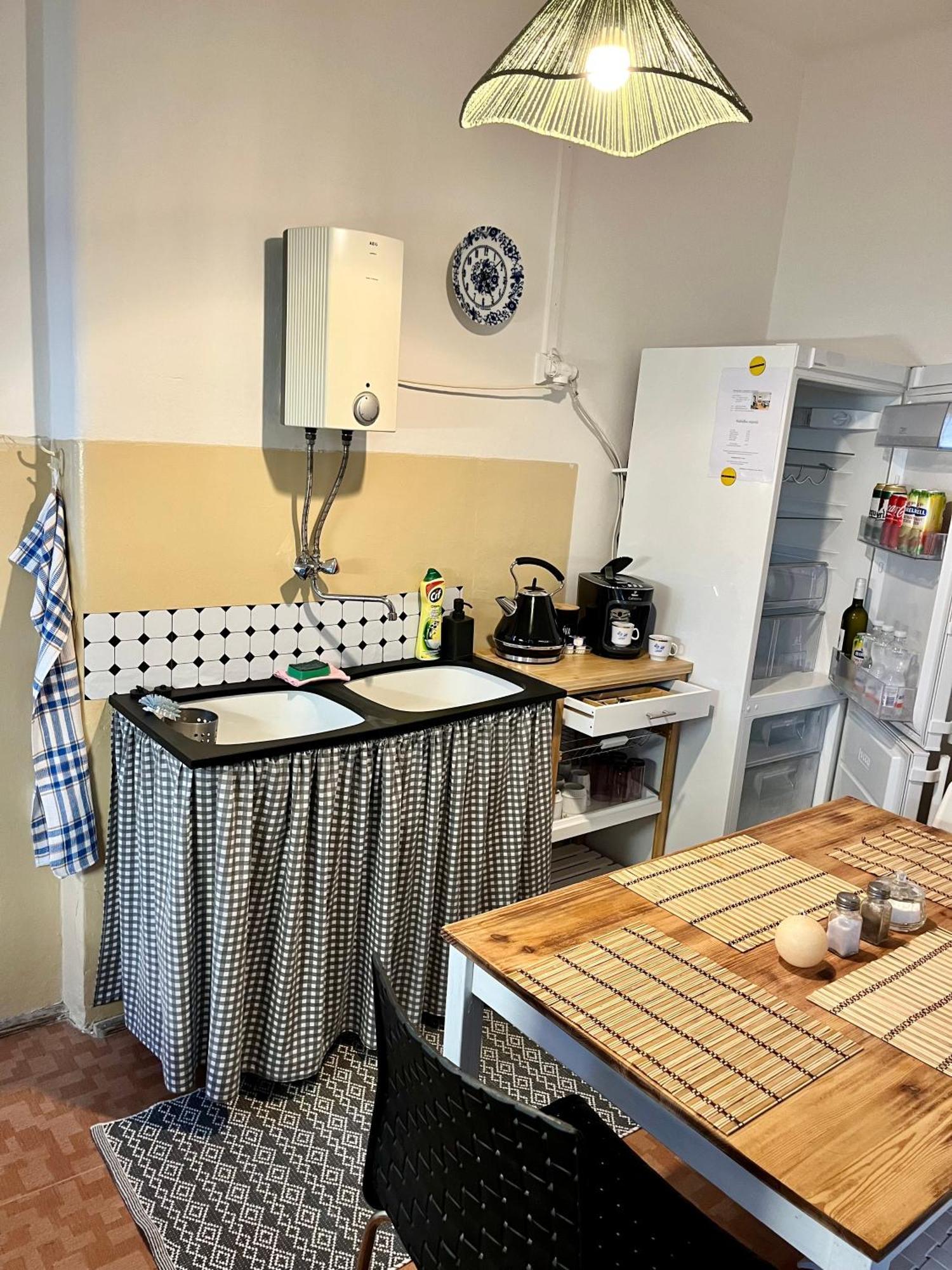 Slunny Byt S Krasnym Vyhledem Appartement Nové Město nad Metují Buitenkant foto